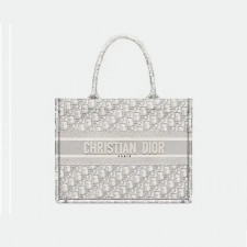 디올 북토트 미디엄 에크루 그레이 자수 M1296ZRIWM20I